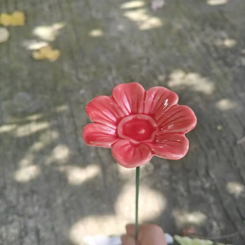 Flower Shaped Bee Butterfly Water Dispenser Colorful Creative Insect Drinking Cup Ceramic Garden Decoration Outdoor Use