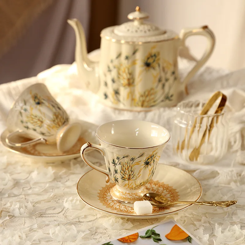 

Golden French Retro European Ceramic Gold Lacquer Court Coffee Cup Dish English Afternoon Tea Cup