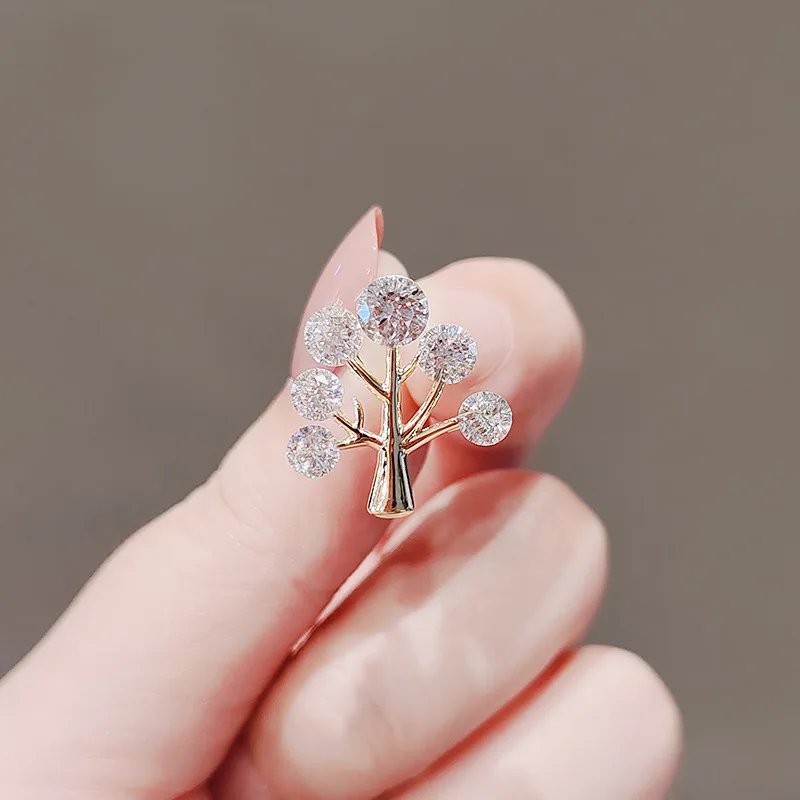 Tree of Life Brooch for Women New Year Small Pin Anti-Exposure Button Cardigan Accessory Anti-Exposure Brooch High-End