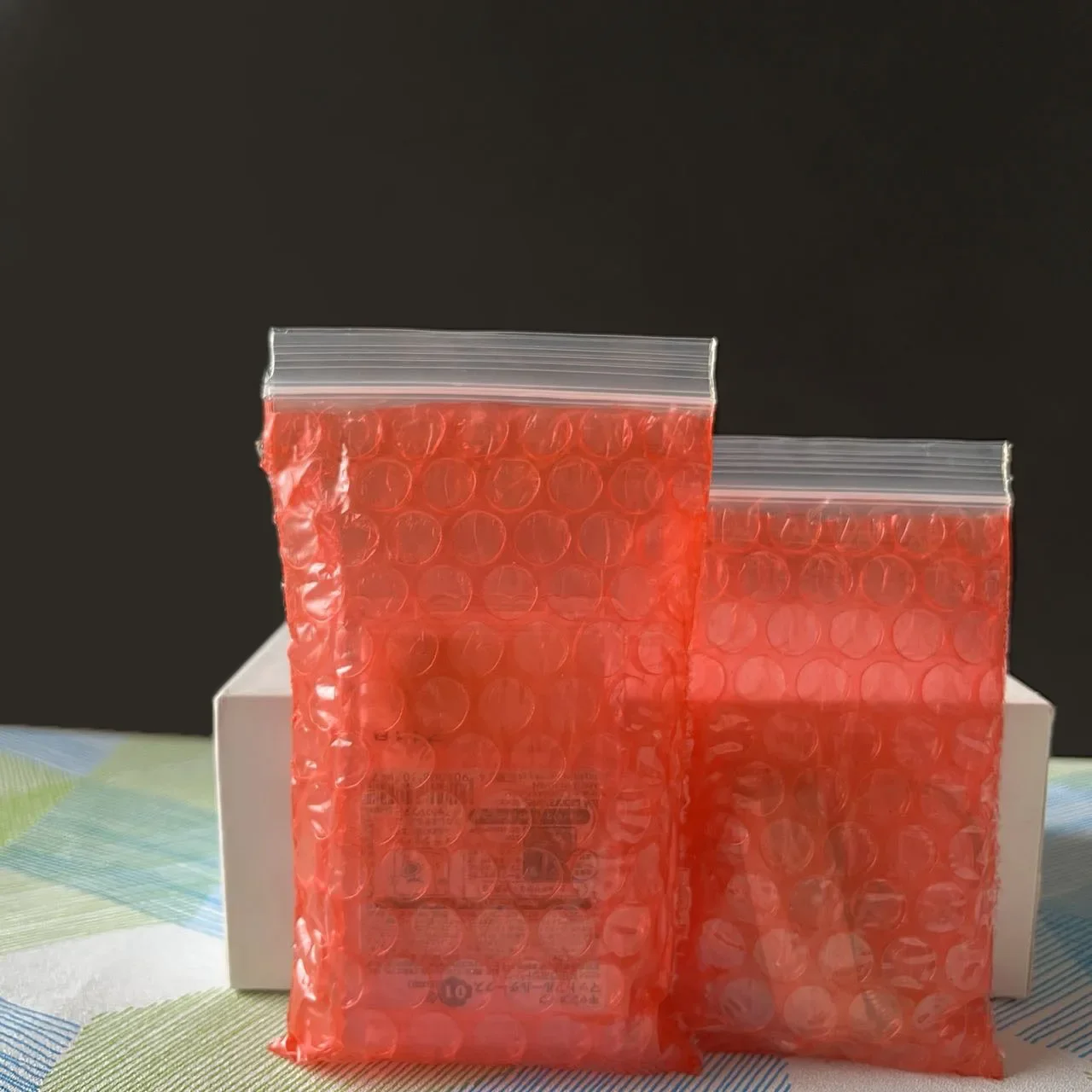 100pcs Snap on Self Sealing Bubble Bags 2-layer Thick Red Sealed Pouch Express Transportation Anti-collision Buffer Package Bag