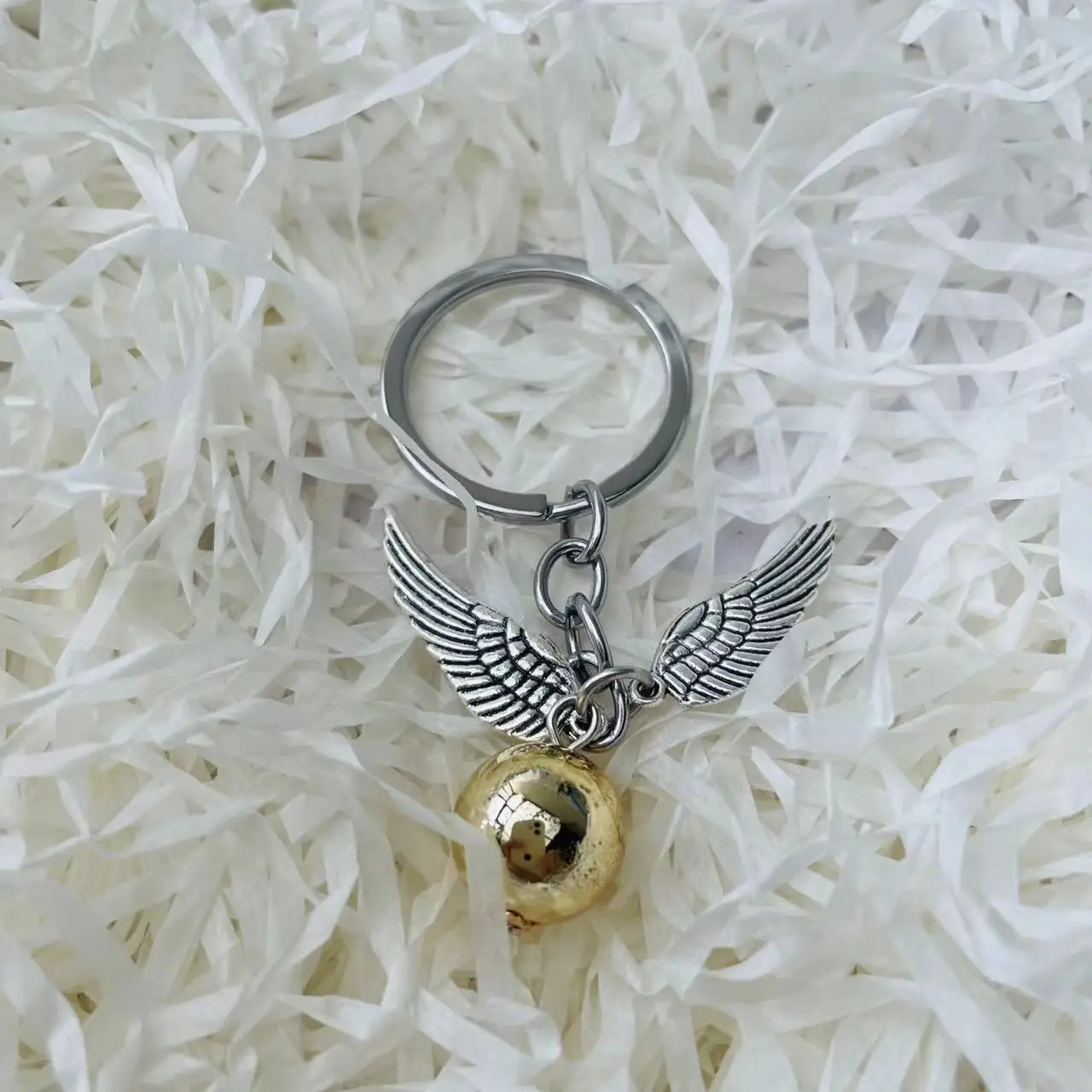 

Golden Ball Pendant Keychain Silvery Golden Wings Magic Cos Halloween Cosplay Accessory Christmas New Year Gift