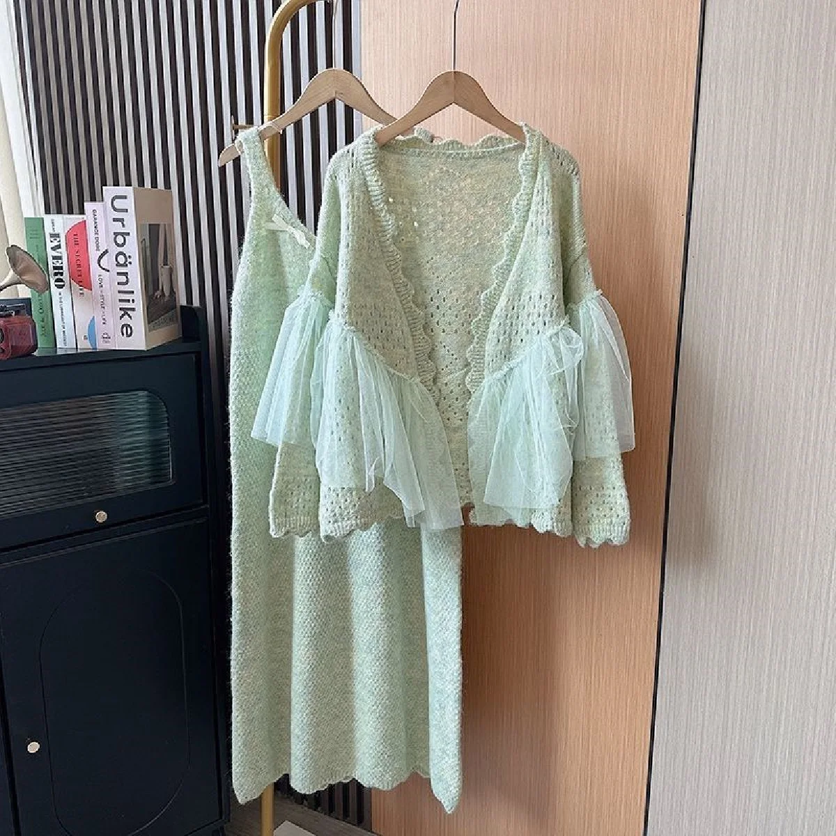 

French Two-Piece Set Mesh Splicing Pink Knitted Cardigan Long Suspender Dress Women'S Autumn New Loose Fashionable Suit