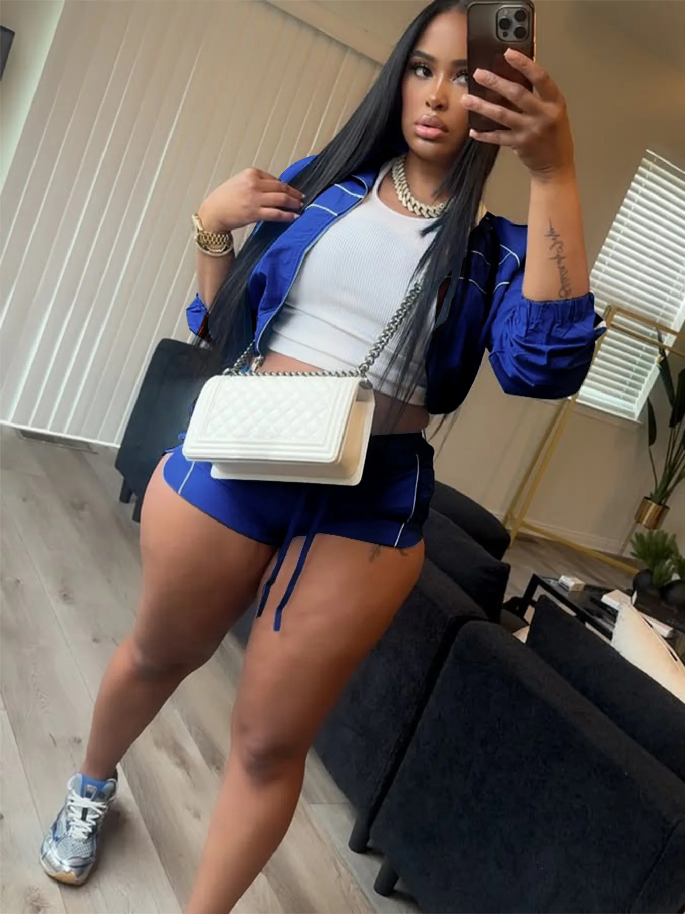 

Костюмы спортивные 2026: Полосатые комплекты из 2 предметов для женщин – повседневная укороченная куртка на молнии с длинными рукавами и шорты на шнурке в тон