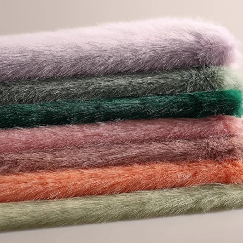 

4cm High-end Simulated Fox Fur Fabric Artificial Fur Grass Clothing DIY Animal Clothing Collar Vest Scarf Fur Material 1400g/m