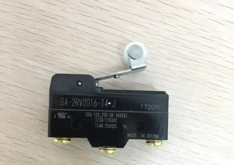 

1PC New Azbil BA-2RV0016-T4-J BA2RV0016T4J Switch