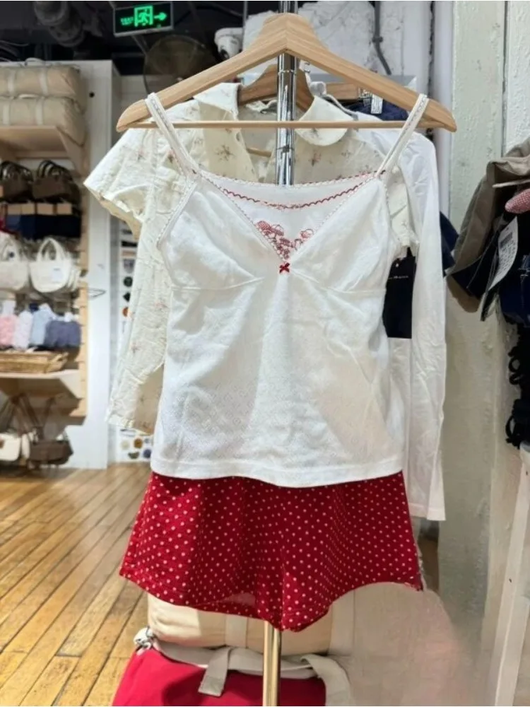 سترة نسائية صيفية عالية الجودة موديل 2025 براندي BM للفتيات ذات جودة عالية متعددة الاستخدامات بقصة ضيقة بلون سادة ورقبة على شكل حرف v سترة قصيرة بدون أكمام