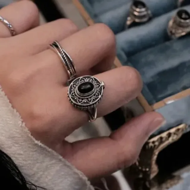 Newly Arrived Jewelry Carving of Ethnic Minority Patterns Inlaid Imitation Black Gemstone Can Be Opened Ring Man Mysterious Ring