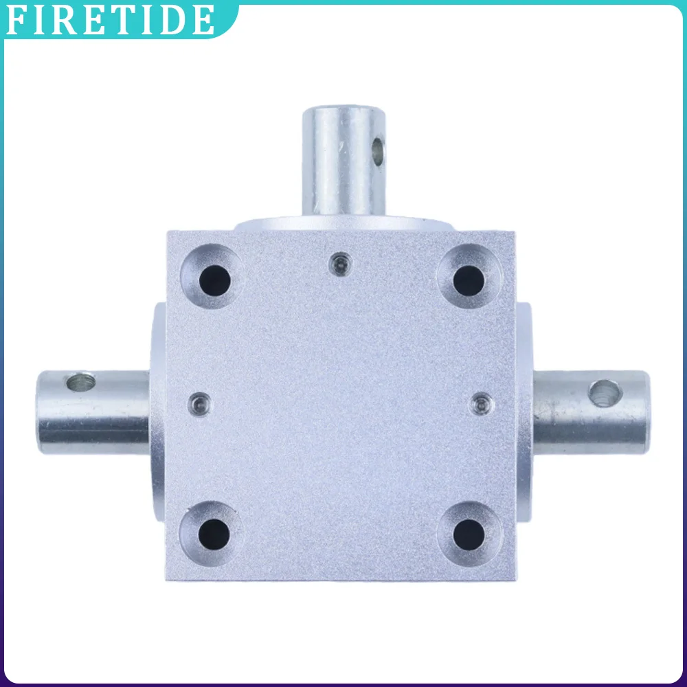 Horizontal Right Angle Steering Gear 3 Output Shaft 1.5 Module 20 Teeth 90 Degree Commutator Ratio 1:1 Max 2000RPM 750N