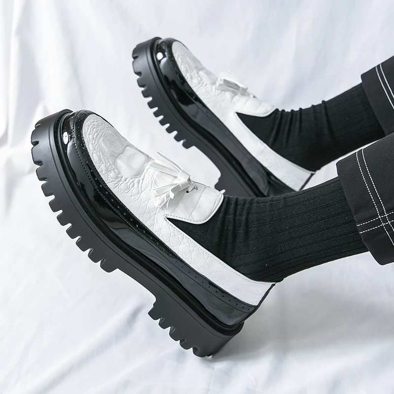 

Высококачественные кожаные лоферы ручной работы с кисточками, модная мужская кожаная деловая повседневная обувь на толстой подошве, мужская обувь без шнуровки