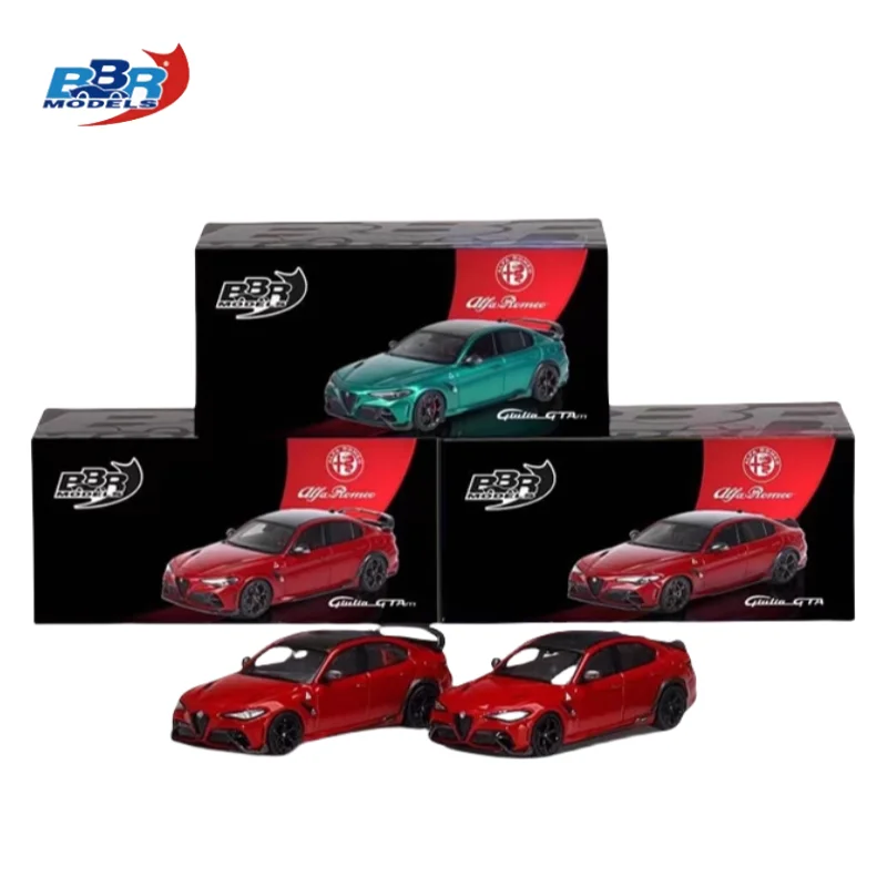 1:64 Alfa Romeo Giulia GTA GTAM diecast alloy simulation static model, children's collection toys, holiday gifts for children.