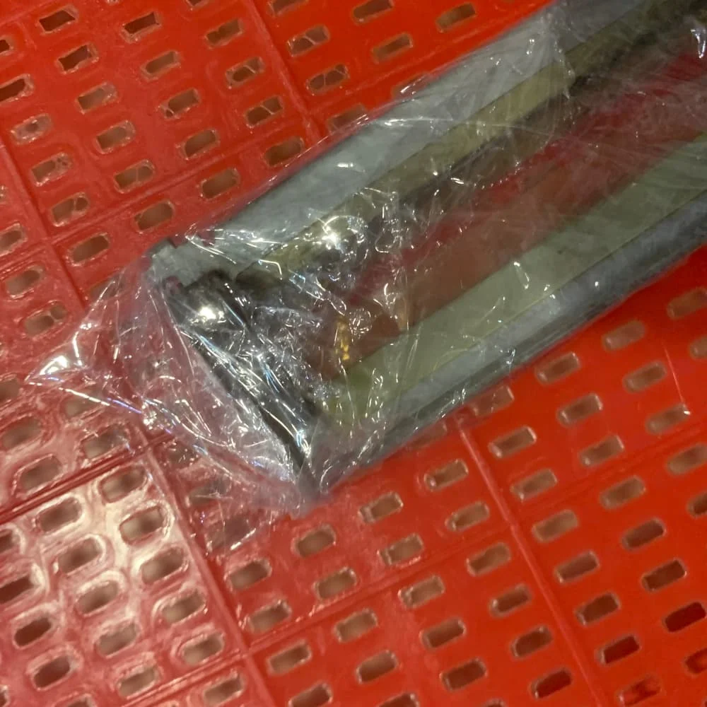 

1PC Transfer Belt Cleaning Blade for Samsung CLP-310 CLP-315 CLP-320 CLP-325 CLX-3175 CLX-3170 CLX-3180 3185 CLP 310 315 320 325