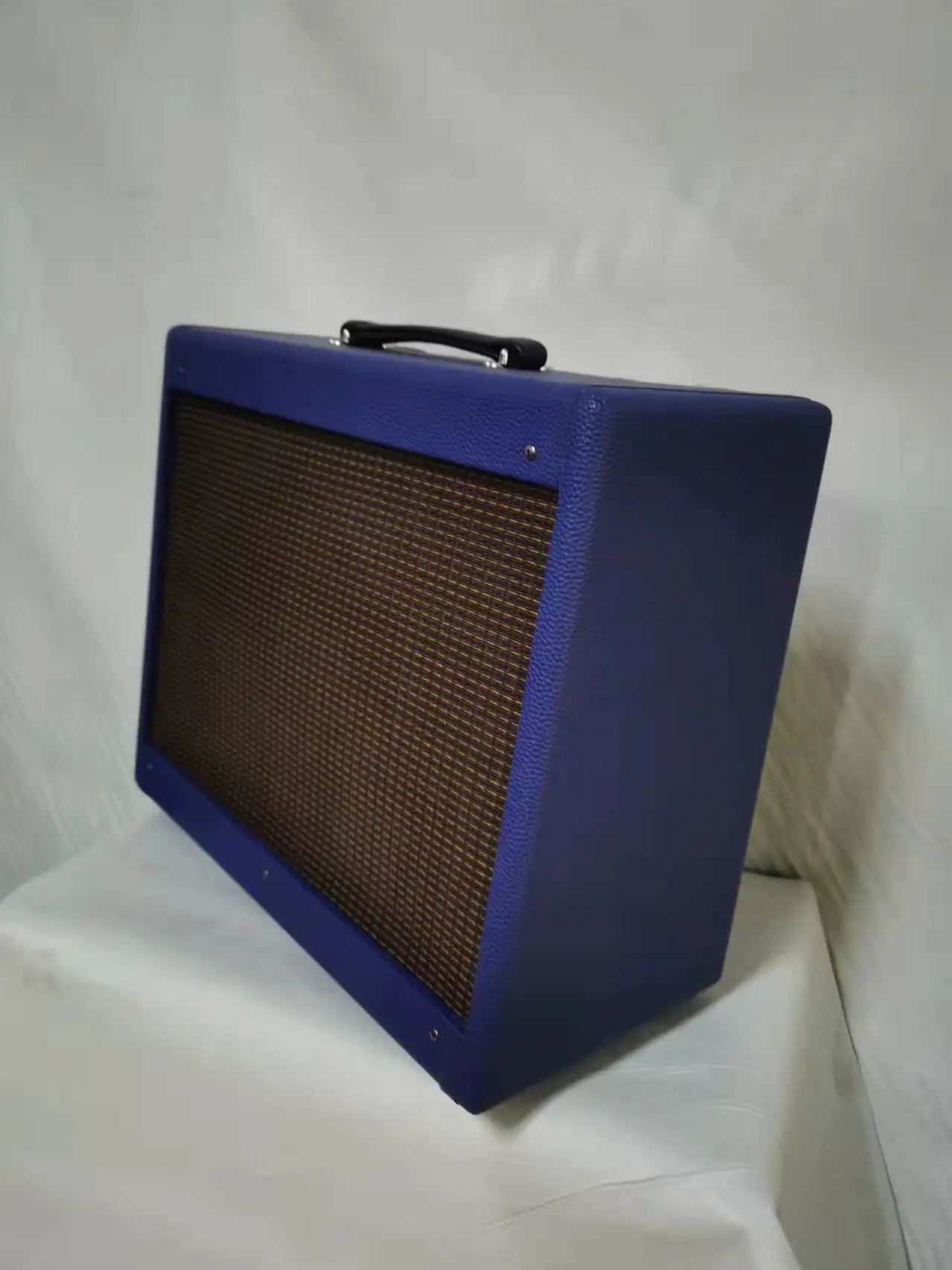 Custom Point to Point Vintage Guitar Amplifier Combo FD 5E3 Clone 20W in Blue Color