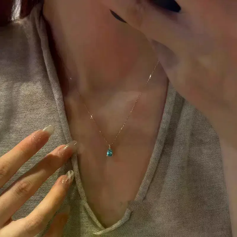 1Pcs Summer Light Luxury Mini High-end Women's Clavicle Chain Exquisite Aquamarine Necklace Cool Style Light Luxury Version