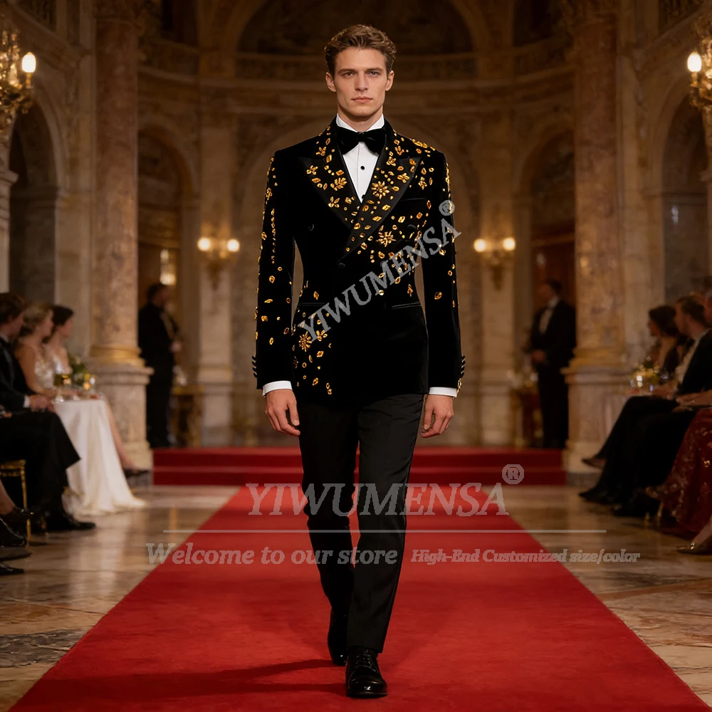 

Роскошные свадебные костюмы для мужчин: золотые, с бриллиантами и бисером, бархатные пиджаки и брюки, 2-х предметные комплекты, индивидуальный пошив, мужская официальная одежда, блейзер.