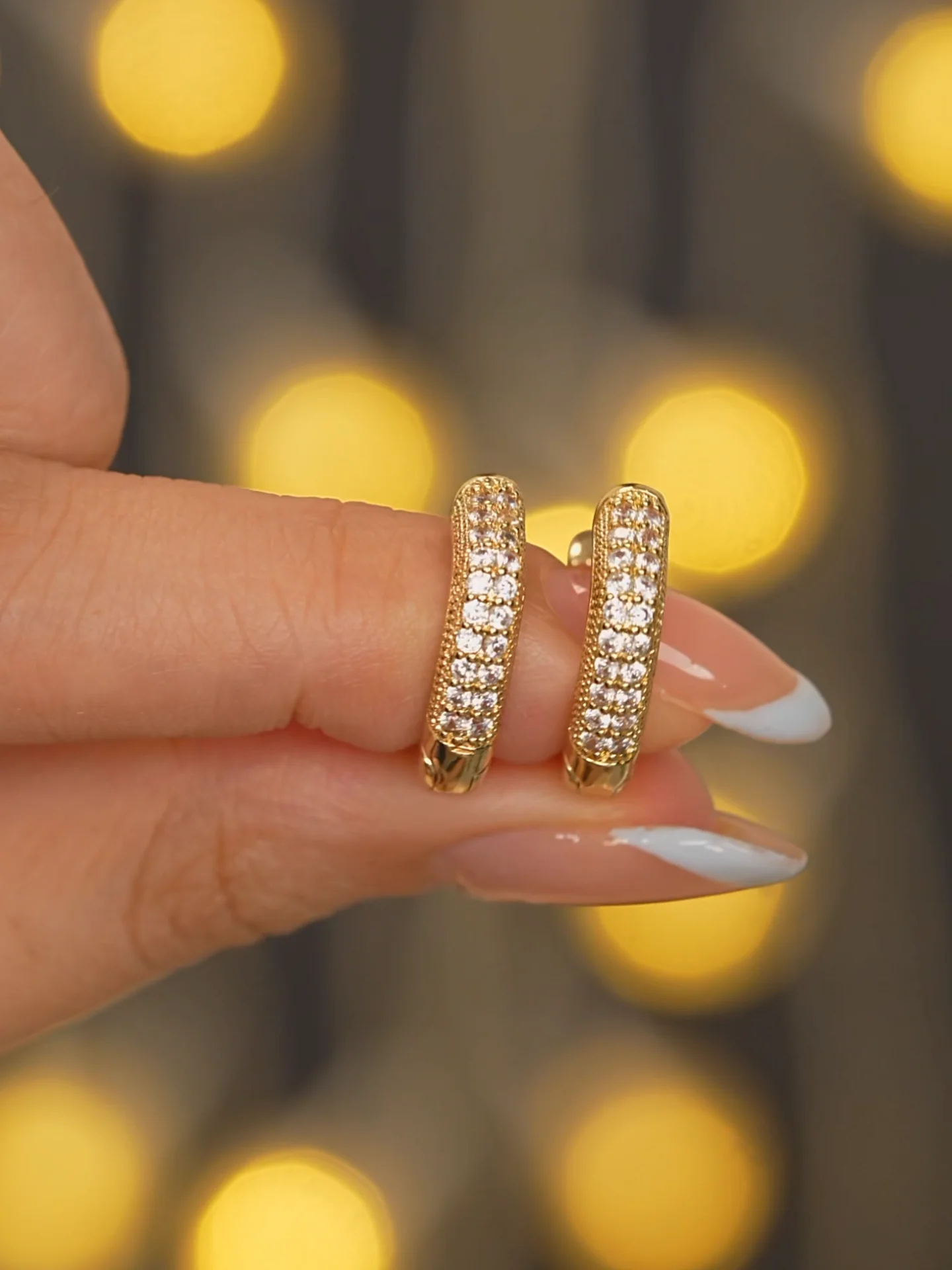 Mchic تتجه مايكرو مطعمة زركونيا ساحة هوب أقراط للنساء الذهب اللون شيك رائعة المجوهرات اليومية بالجملة #5