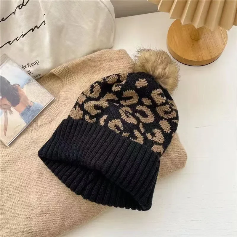 2024 New Fashion Hat Hat Leopard Cap Print Curly Hem Hairball Knitted Hat Women's Outdoor Warm Thick Men's Woolen Cap