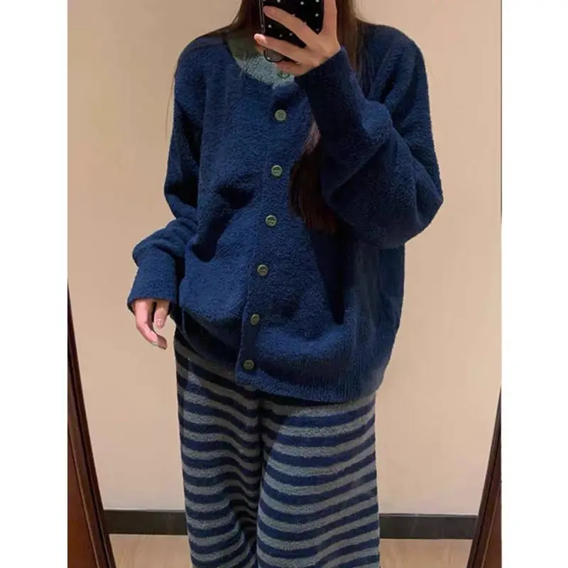 

Women's Coral Fleece Pyjamas Winter Striped Casual Cardigan Soft Warm Homewear Set