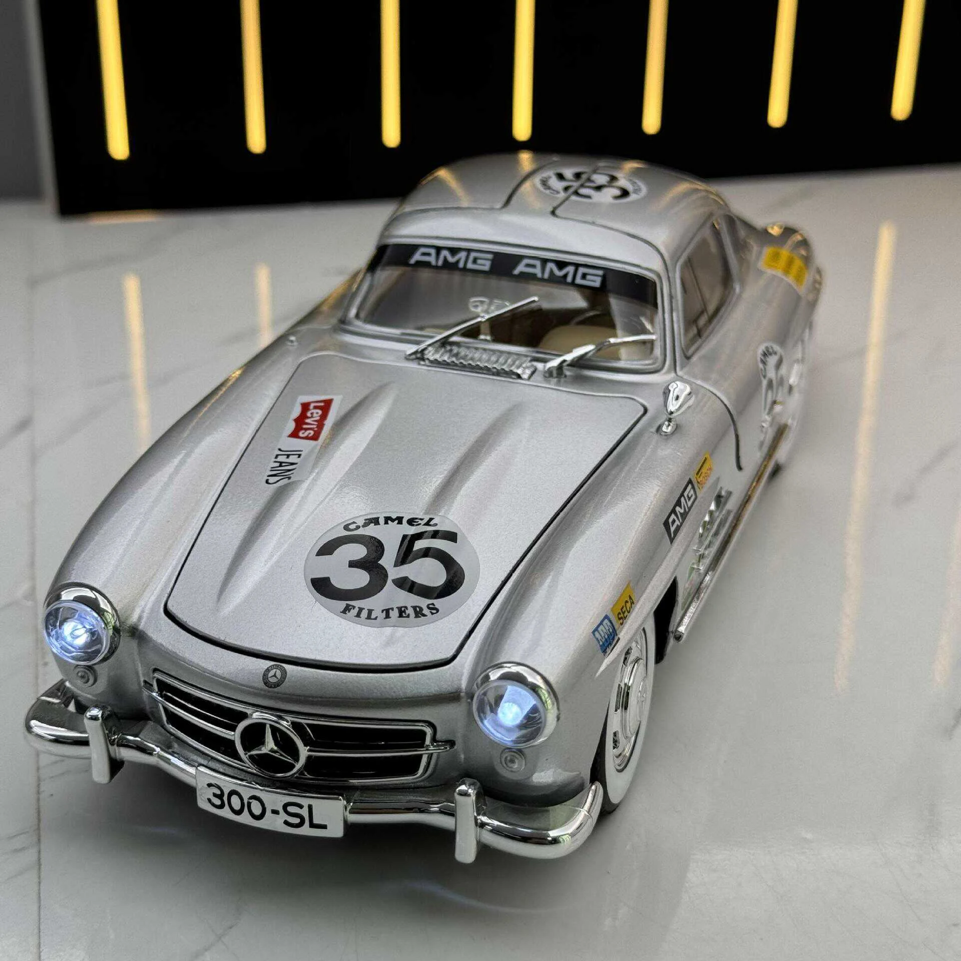 

1:24 Benzs 300SL Track Version Alloy Sports Car Model Diecast Metal Toy Racing Vehicles Car Model Sound and Light Childrens Gift