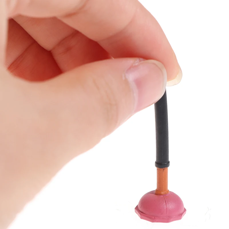 1Pcs Mini Toilet Plungers Model Bathroom Decor Doll House Accessories 1:12 Dollhouse Miniature