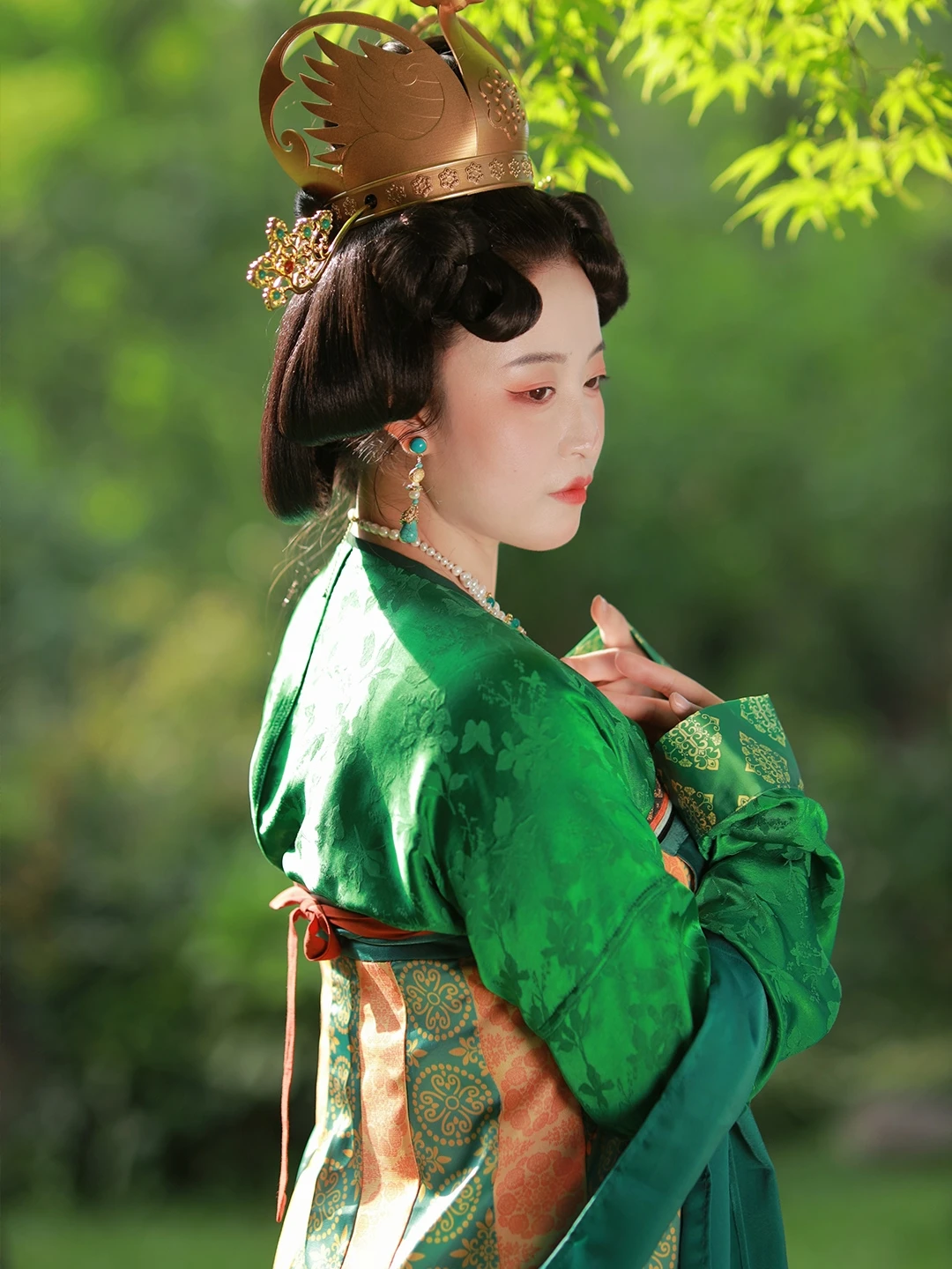 

Весенняя шелковая атласная юбка-ханьфу с жемчужным узором, из полиэстера, вискозы и спандекса, осень 2025