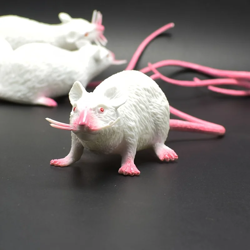 1PC Realistic Rubber Mouse - Pink accents and red eye fake plastic mouse, suitable for Halloween decoration