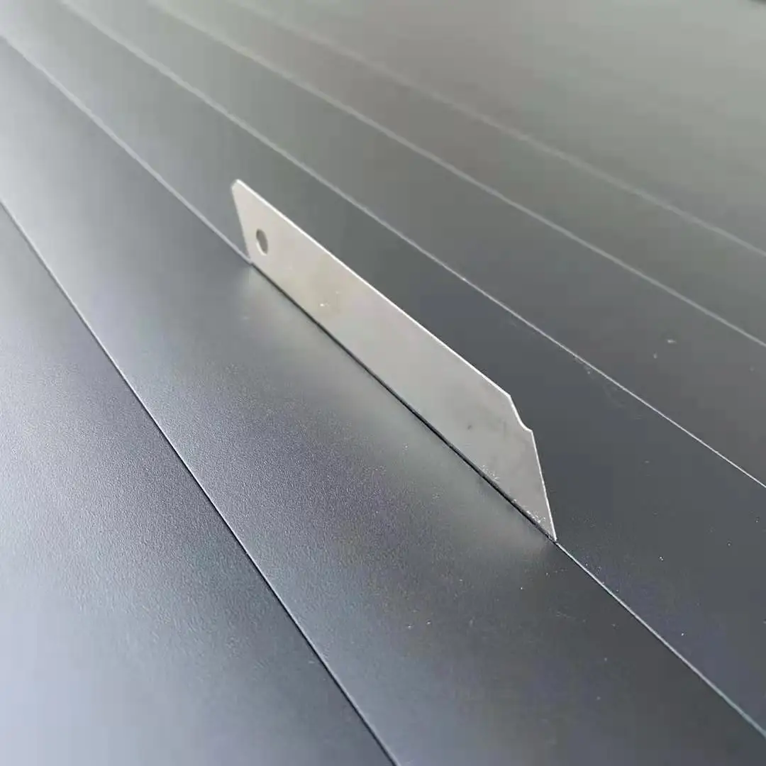 Roll-Up Truck Bed Cover for GMC Sierra,Great Wall Cannon Pickup,Waterproof & UV-Resistant Tonneau Cover,HeavyDuty Aluminum Frame