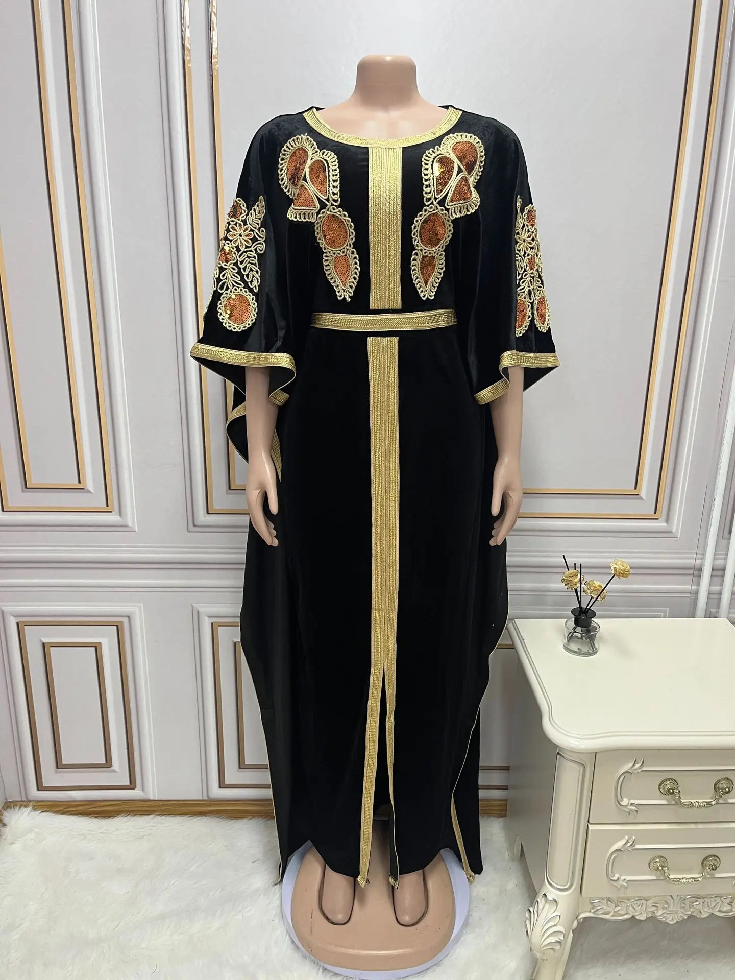 Eid Dresses Women 2023 Party Muslim Kaftan Embroidered Batwing Sleeve Dress Ramadan Abayas Caftan Jellabiya Elegant Vestidos