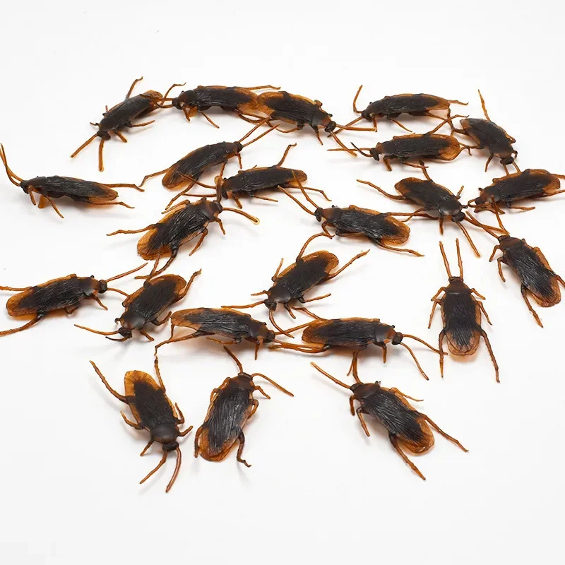 50/100Pcs Halloween gadget Plastic Cockroaches Joke Decoration Props Rubber Toy Gags Practical Jokes Toys Plastic Bugs Cockroach view 4