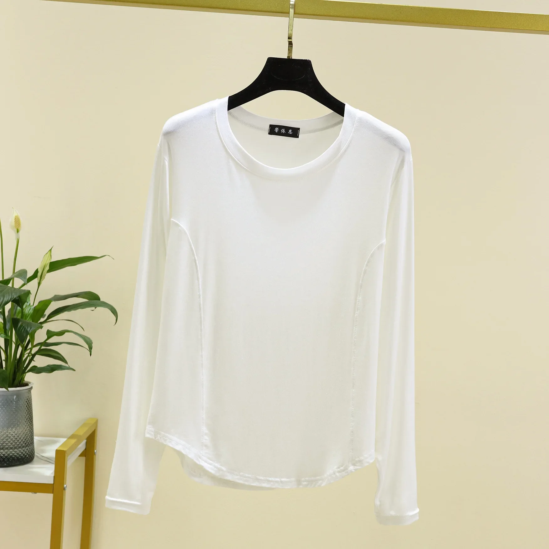 2026 Spring and Autumn New Women\'s Single-piece Pajamas Modal Large Round Neck Long Sleeve T-shirt Top Thin Style with Home Wear