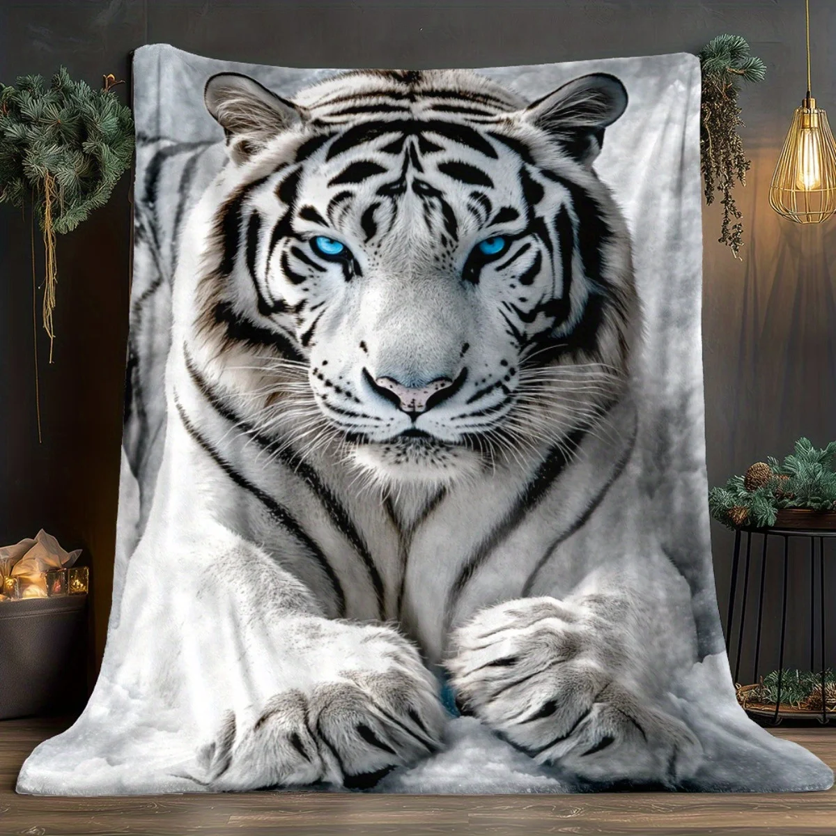 Luxurious Tiger Print Fleece Throw Blanket Polyester Cozy Home Decor Bed Throw for Living Room Couch Gift Plush Winter Warming