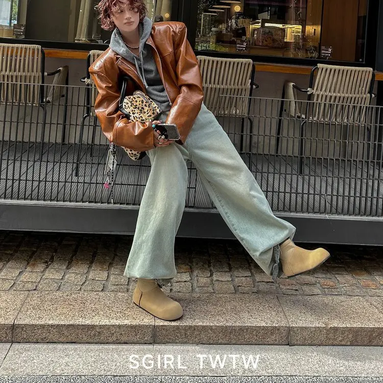 العصرية المرأة الخريف الرجعية حذاء من الجلد عادية شقة سوليد الداخلية زيادة أحذية بوت قصيرة جولة تو أحذية الموضة تنوعا