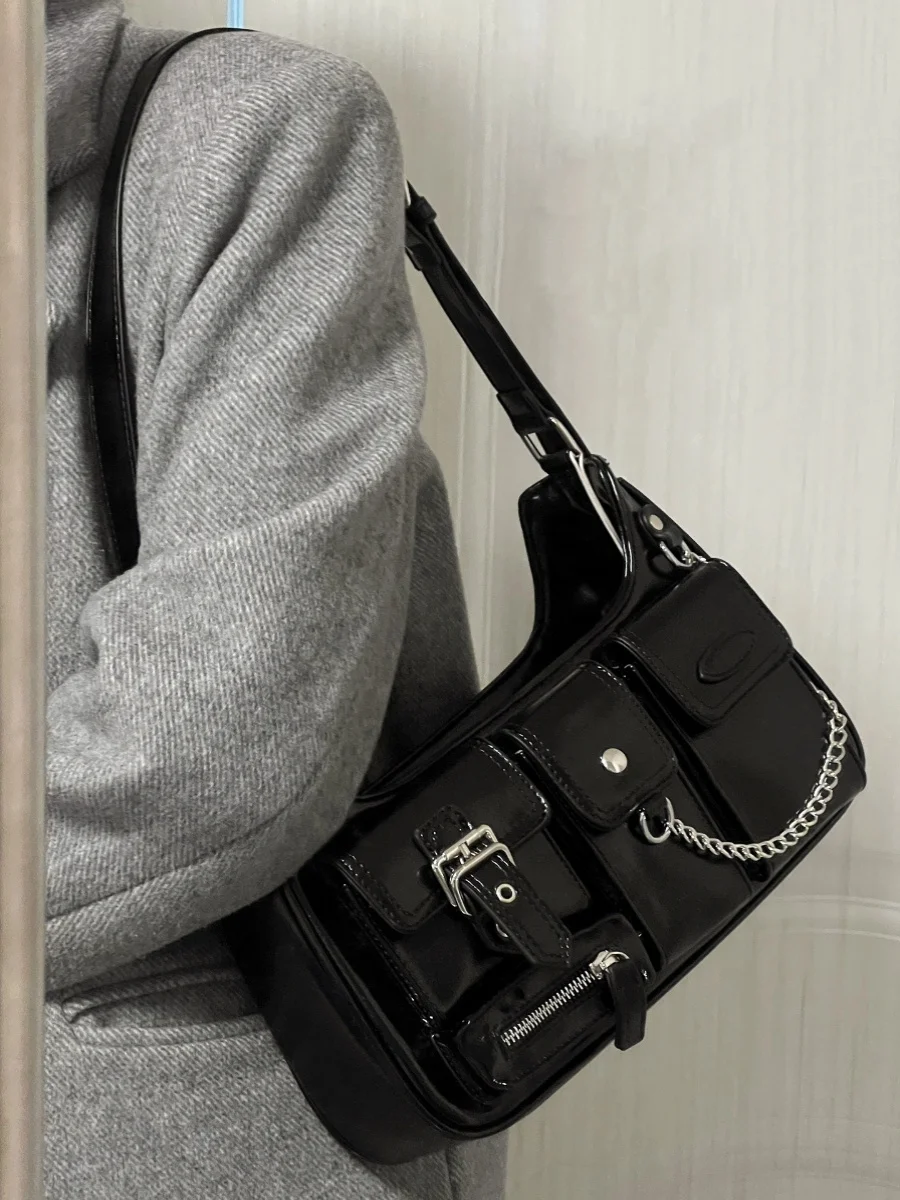 

Korean Faion High-End Underarm Bag 2023 New Sle Spicy Girl Motorcycle Chain Crossbody Bag Versatile Commuter Tote Bag