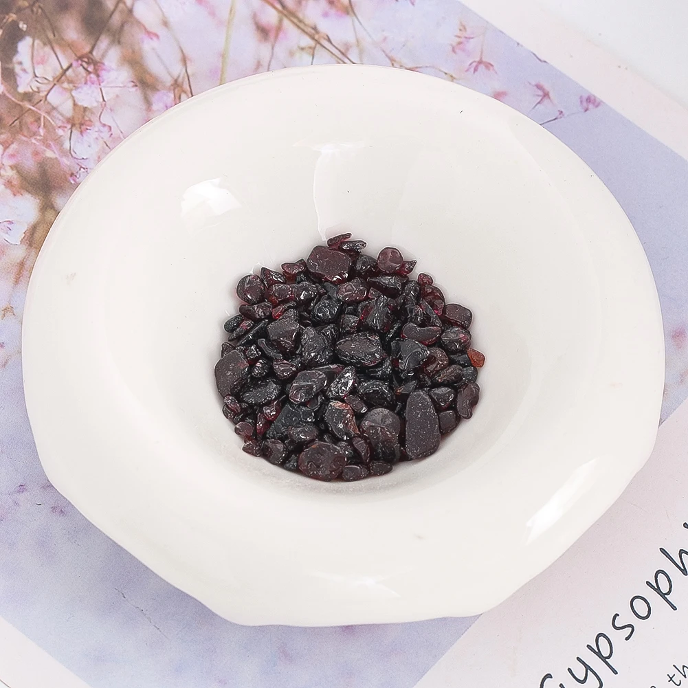 50g Natural Original Stone Red Garnet Crystals and Stones Healing Tumbled Chips Crushed Stone Gemstone Mineral Specimen