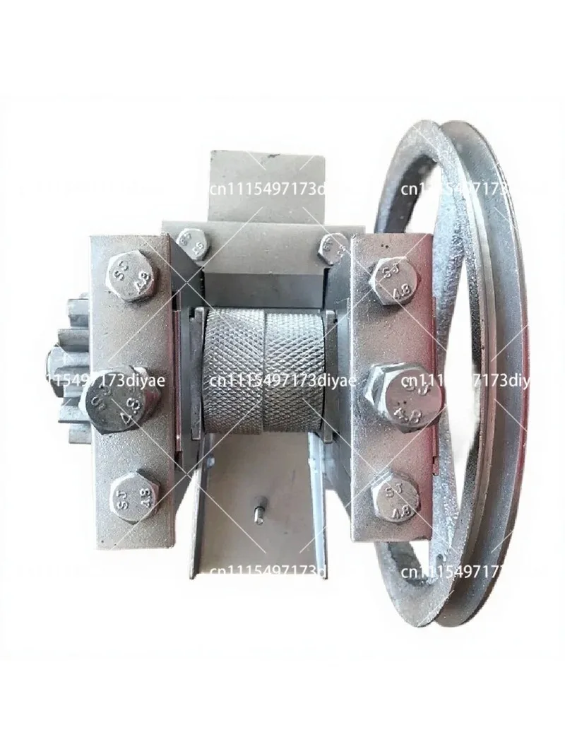 Small Hand Crank Bamboo Splitting Machine, Manual Lifting Cutter for Bamboo Cutting and Separation