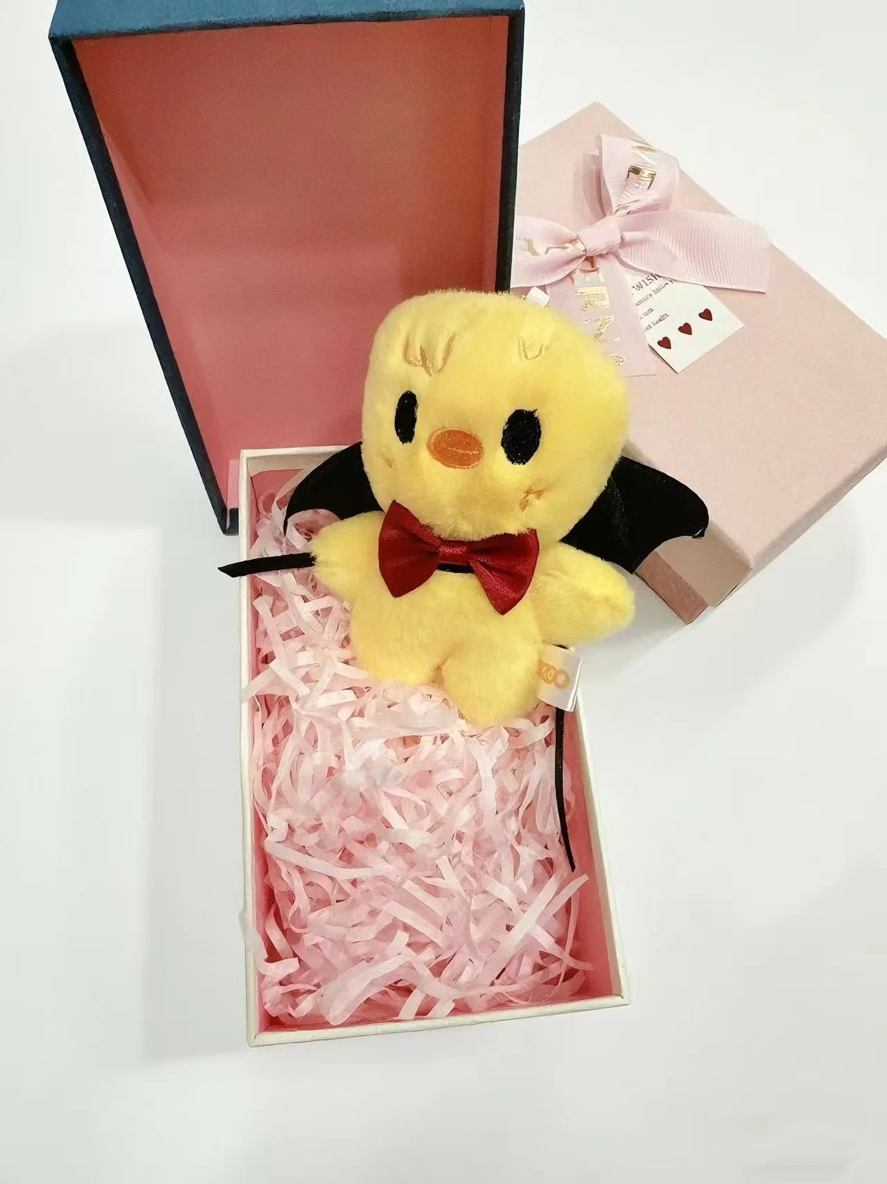 Skzoo Halloween Gentleman Krawattenflügel neuer Plüsch-Rucksack-Anhänger süße Persönlichkeit Geburtstagsgeschenk Stray Kids ätherischer Anhänger