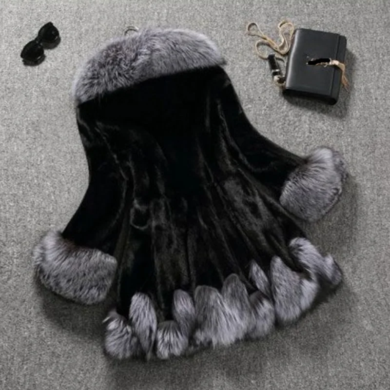 New 2025 faux fur women's coat, a mid-length hooded faux fox fur faux mink fur warm coat