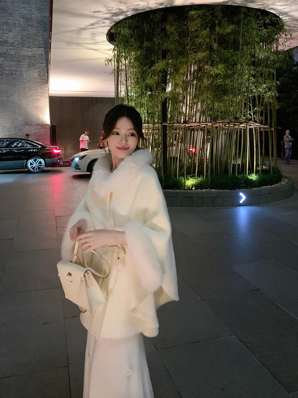 

ByYou Winter Thiened White Fur Collar Coat ort Waist-Cinching Coat with round Ne Long Sve Commute Sle Women's ...