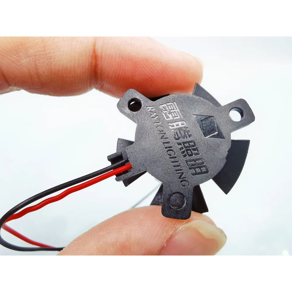 

Brand New 28*28* 10MM Hydraulic Bearing 12V 0.1A Isosceles Silent 3010 Graphics Card 2.8CM Hole Pitch 19MM Fan