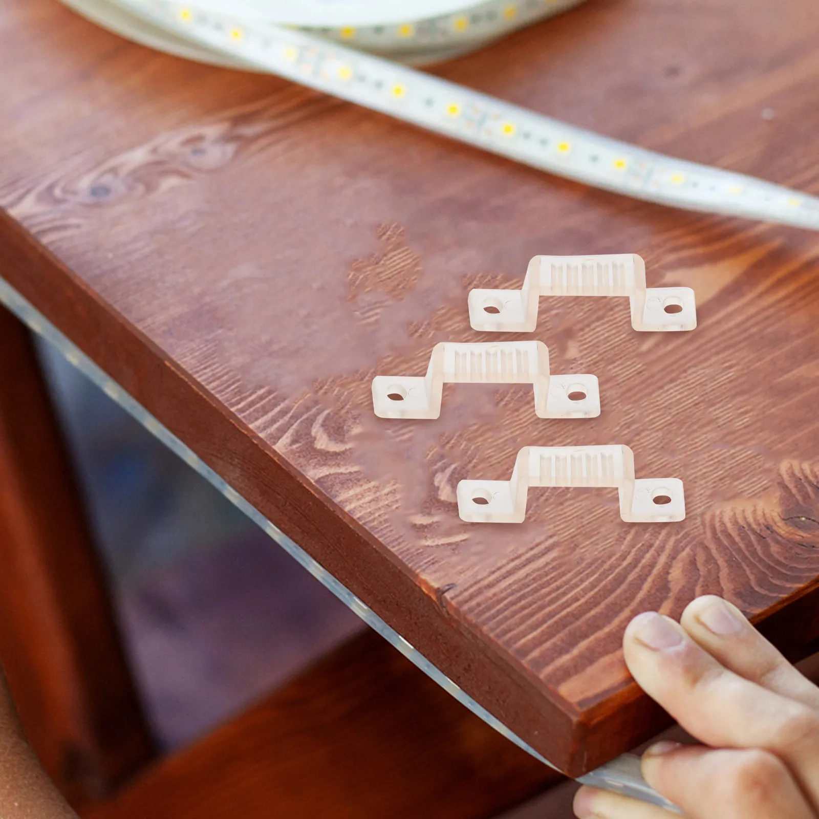 

100 шт. кронштейнов для светодиодных лент, 14 мм, силиконовые зажимы в форме надгробия для легкого и надежного крепления, для наружного и внутреннего освещения