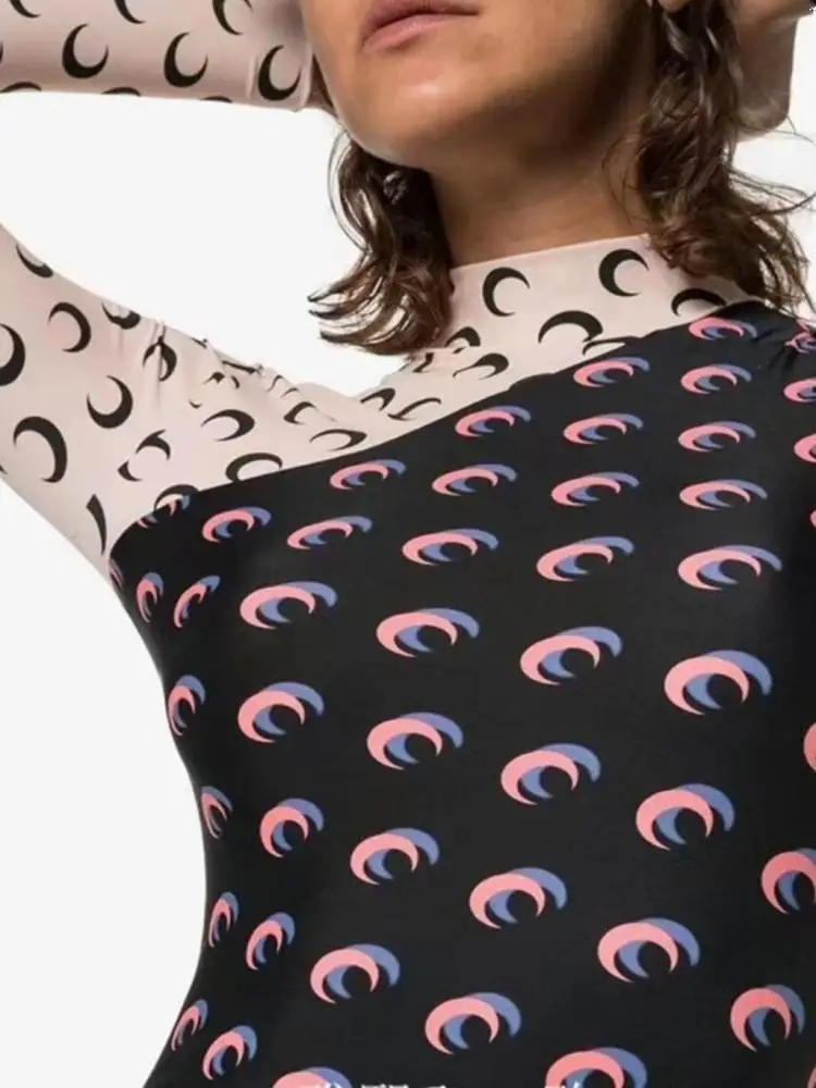 T-shirt da donna con stampa luna a maniche lunghe con giunture a strati Protezione UV Top casual slim fit per il pendolarismo quotidiano Streetwear