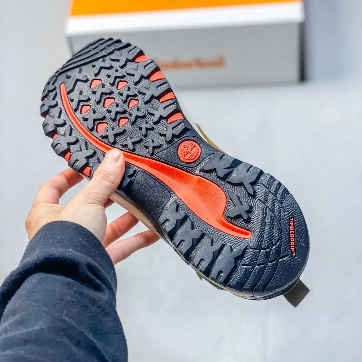 Mens Running Shoes 2024 Fashion Lightweight Breathable Mesh Lace-up Sneakers Mens Outdoor Anti-slip Sports Tennis Shoes