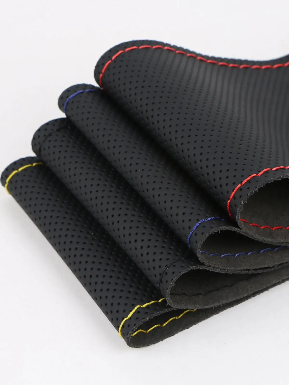 Handgenähter 37-39cm Auto-Lenkradbezug, Perforiertes Mikrofaserleder, Verschleißfester Rutschfester Lenkradschutz – Detail 6