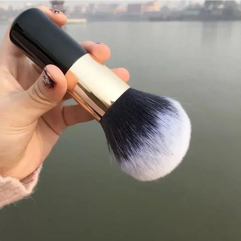 1pc Large Round Handle Multifunctional Makeup Brushes Girl Black Professional Powder Foundation Blush Brush Cosmetic Accessories