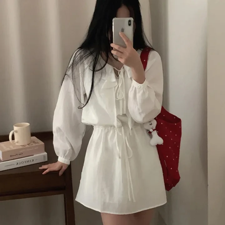 

Весеннее дизайнерское женское платье с длинным рукавом, V-образным вырезом, завязками на талии и цветочным принтом, подходит для различных случаев