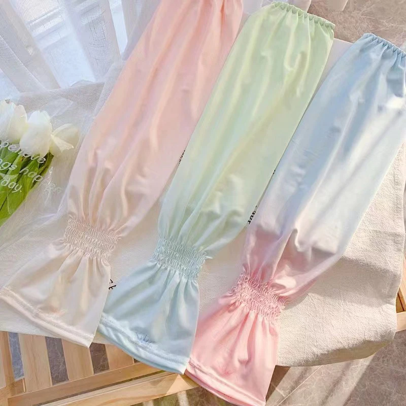 

1Pair Gradient Color Anti-sunburn Ice Sleeve Summer UV Protection Loose Arm Sleeves Fashion Driving Sun Protection Long Sleeve