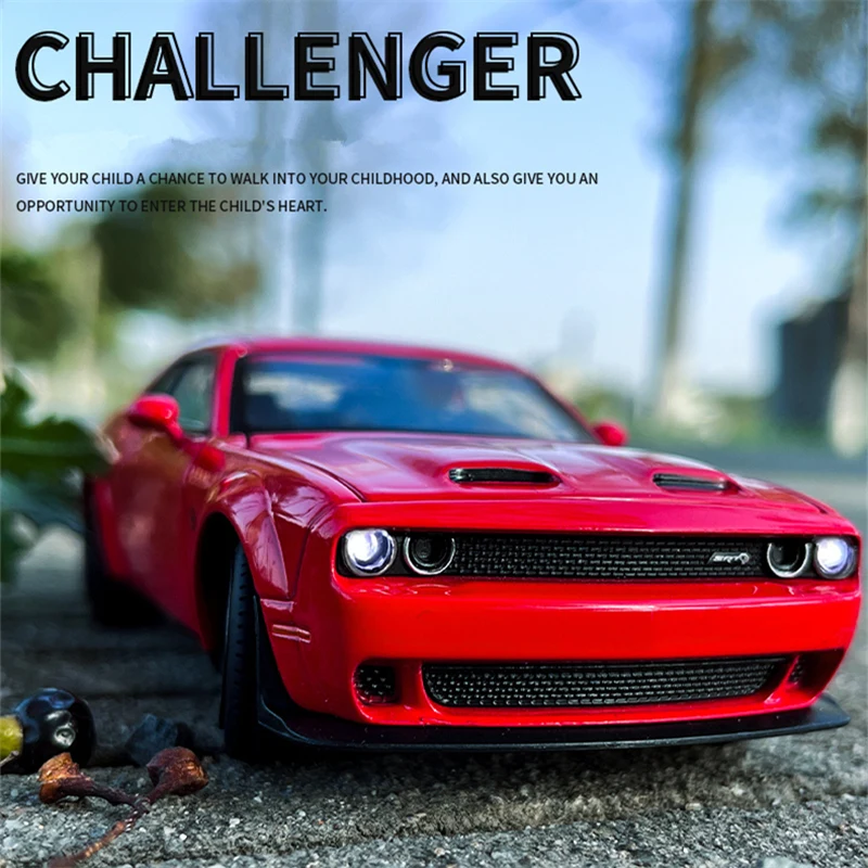 1:32 Dodge Challenger SRT Alloy Musle Car Model Diecasts Metal Toy Sports Car Model Simulation Sound Light Collection Kids Gifts