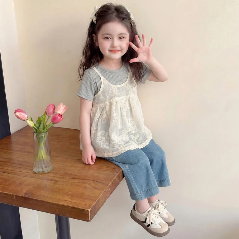 

Sweet outfit for girls2026New Spring and Autumn Fashionable Children's Three-Piece Set: Camisole, Long-Sleeve Shirt, and Jeans