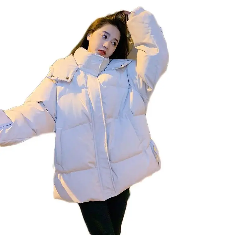 سترة قطن كبيرة جدًا 300 رطل للنساء لخريف وشتاء 2025 سترة دافئة جديدة فضفاضة وسميكة برباط