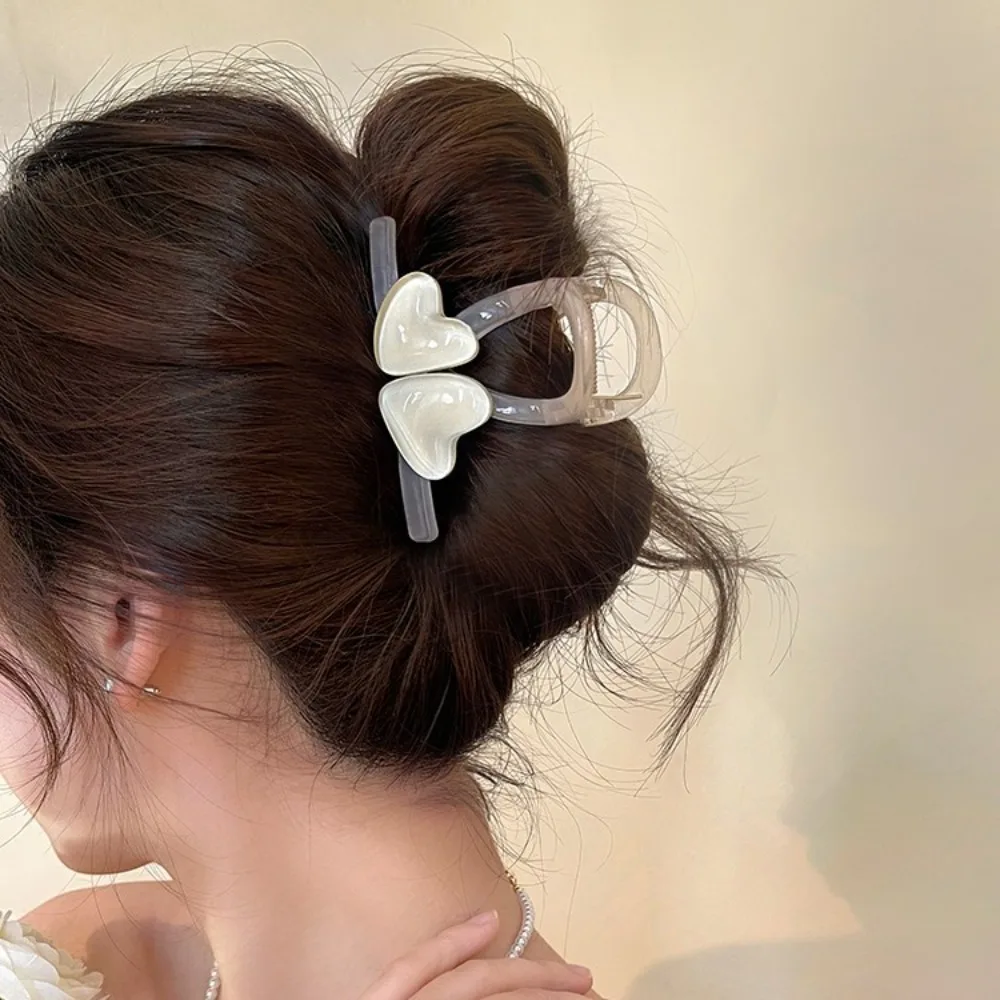 Accesorios para el cabello, Clip de tiburón con forma de corazón transparente, estilo coreano, resistente al agua, garra para el pelo de amor, tocado dulce, Clip de tiburón de resina para fiesta