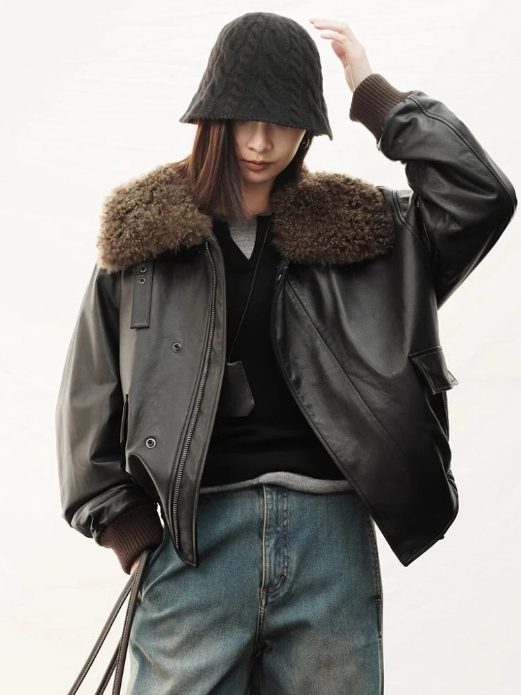 Vintage สั้นของแท้หนังเสื้อแจ็คเก็ตเครื่องบินทิ้งระเบิดผู้หญิงฤดูใบไม้ร่วงฤดูหนาว High-end Luxury Lamb Fur Collar หนังวัวแท้ Quilted Coat